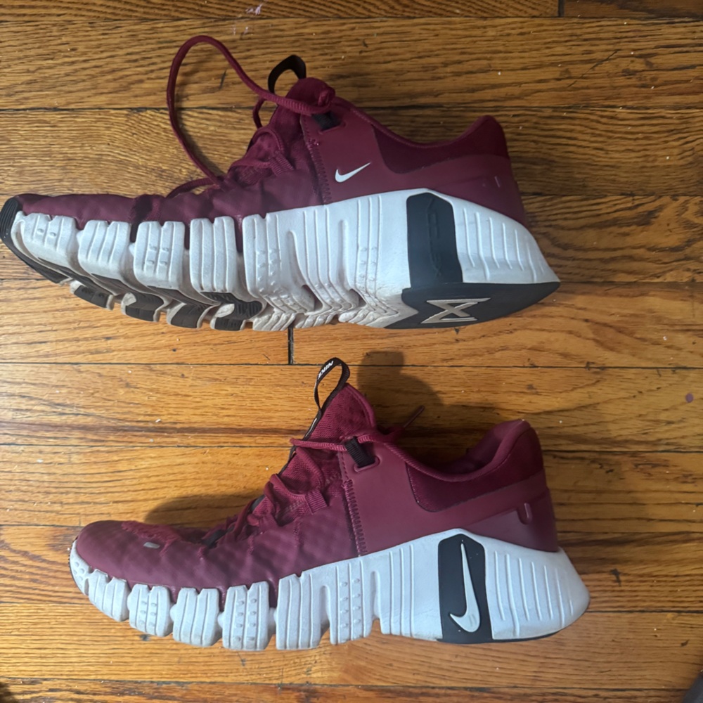 Men Nike Free Metcon 5 size 12